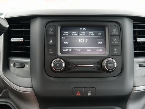 New 2024 RAM 3500 Tradesman AWD/4WD image 17