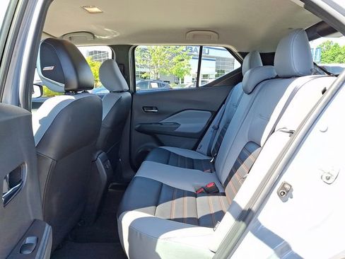 Used 2023 Nissan Kicks SR w/ SR Premium Package FWD image 10
