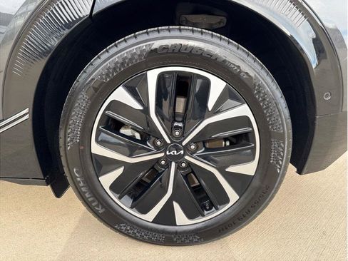 Used 2022 Kia EV6 Wind w/ Wind Technology Package image 28