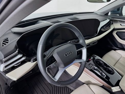 Used 2025 Audi A5 2.0T Premium Plus image 4