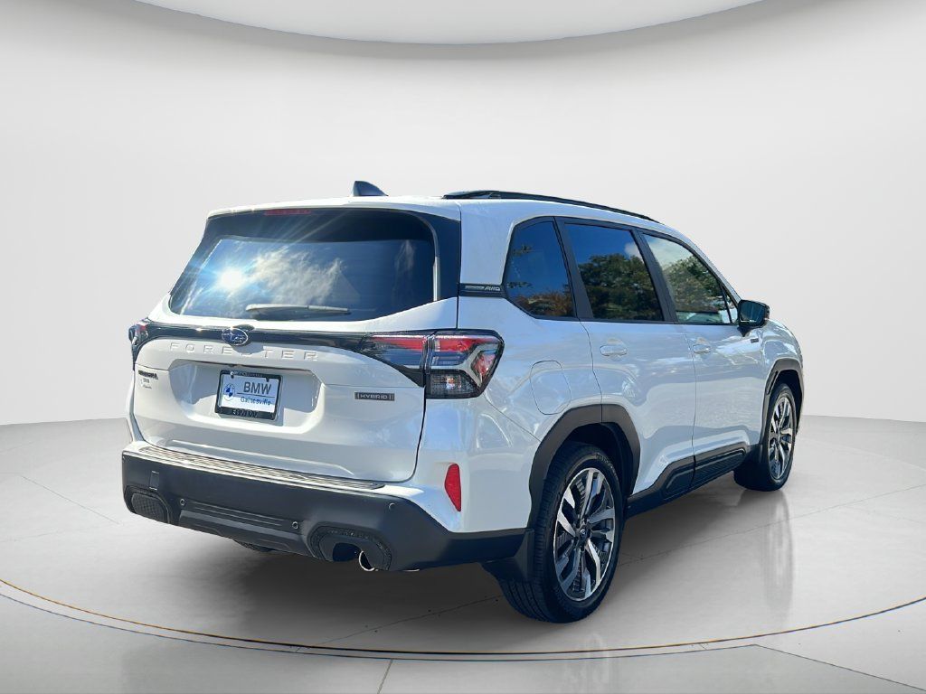 Used 2025 Subaru Forester Touring w/ Touring Package AWD/4WD image 5