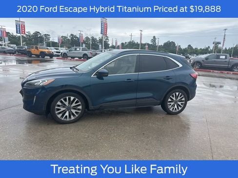Certified 2020 Ford Escape Titanium FWD image 1
