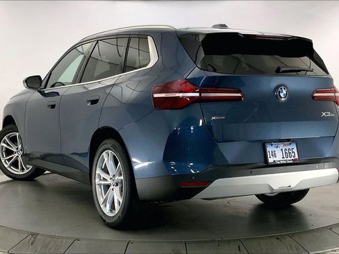 New 2025 BMW X3 xDrive30i w/ Convenience Package image 2