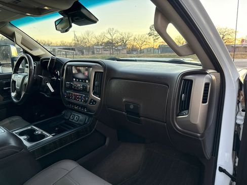 Used 2015 GMC Sierra 3500 Denali w/ Duramax Plus Package image 13