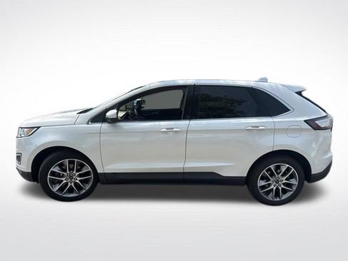 Used 2017 Ford Edge Titanium w/ Equipment Group 301A AWD/4WD image 2
