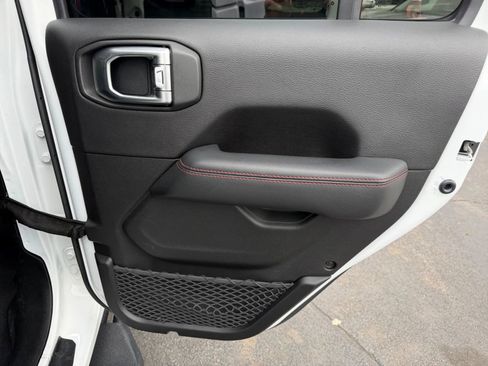 Used 2020 Jeep Gladiator Rubicon AWD/4WD image 30