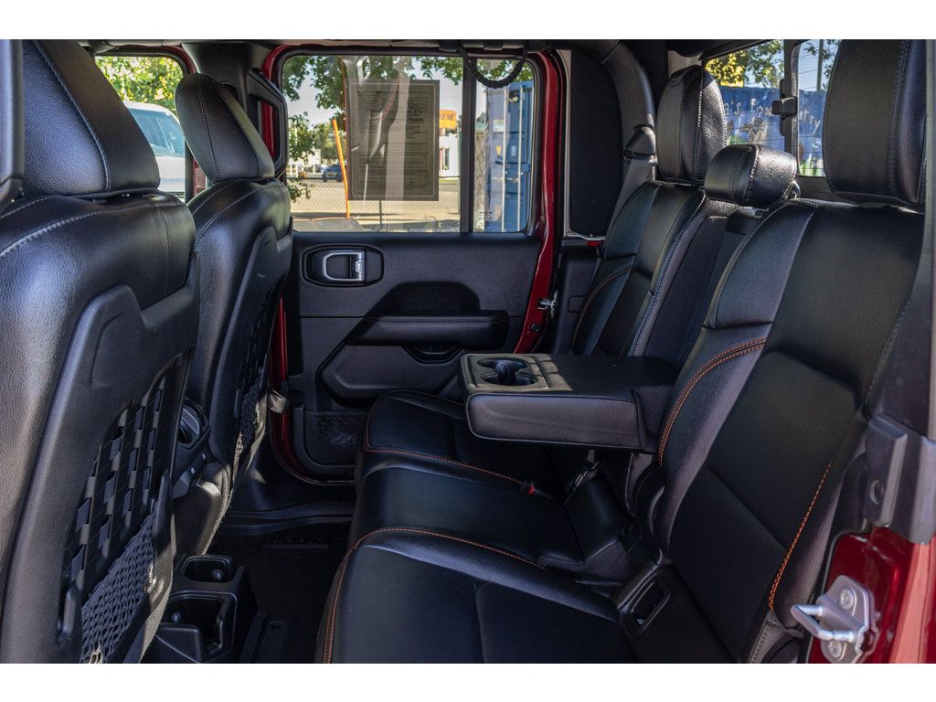 Used 2021 Jeep Gladiator Mojave AWD/4WD image 13