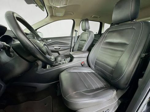 Used 2019 Ford Escape SEL image 12