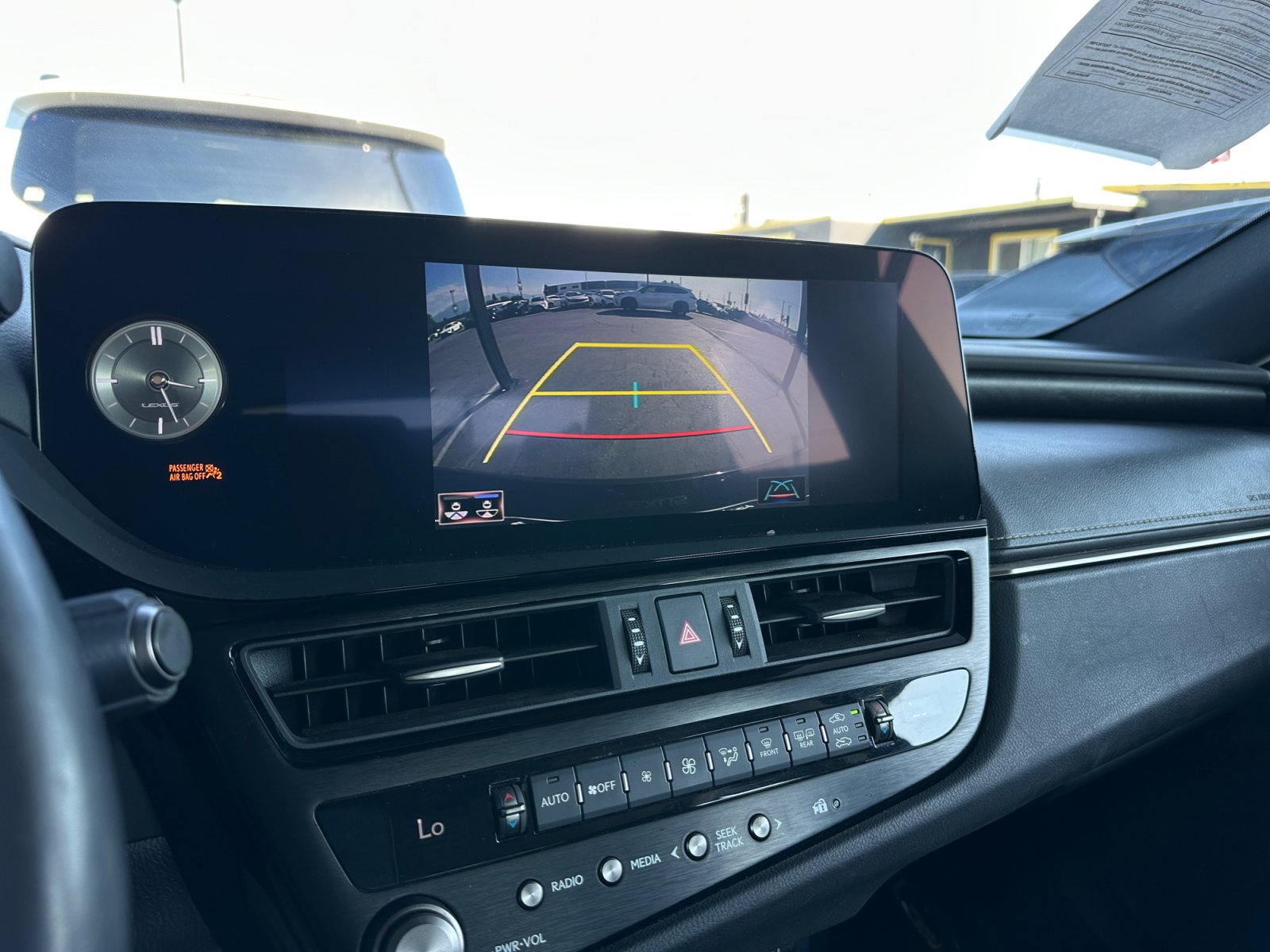 Used 2022 Lexus ES 300h w/ Premium Package FWD image 21