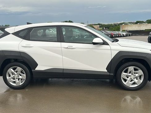 Used 2026 Hyundai Kona SE FWD image 13