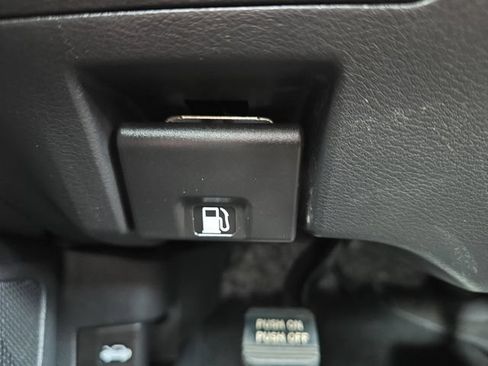 Used 2024 Nissan Altima 2.5 SR FWD image 30