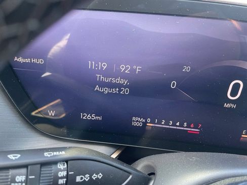 Used 2026 Buick Envision Avenir AWD/4WD image 2