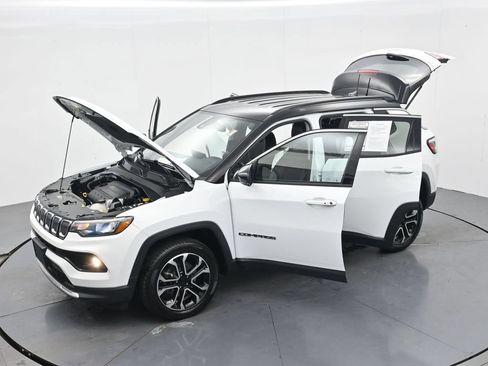 Used 2022 Jeep Compass Limited AWD/4WD image 38