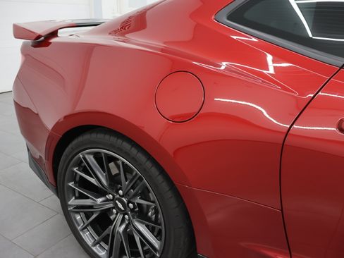 Used 2017 Chevrolet Camaro ZL1 RWD image 25