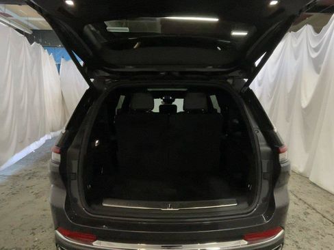 Used 2022 Jeep Grand Cherokee L Overland AWD/4WD image 18