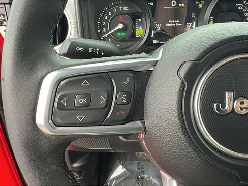 Used 2025 Jeep Wrangler Backcountry image 25