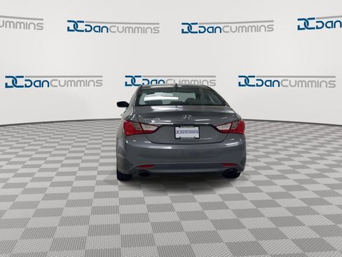 Used 2013 Hyundai Sonata SE w/ Navigation & Sunroof Pkg image 7