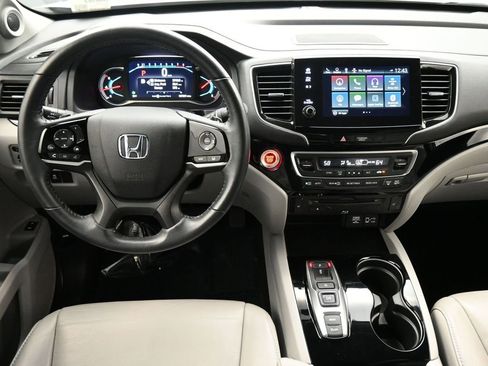 Used 2022 Honda Pilot Touring image 7