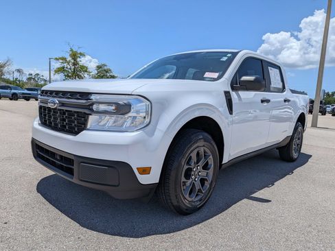 Used 2022 Ford Maverick XLT FWD image 9