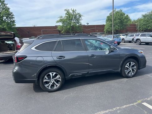 Used 2021 Subaru Outback Limited w/ Popular Package #2 AWD/4WD image 3