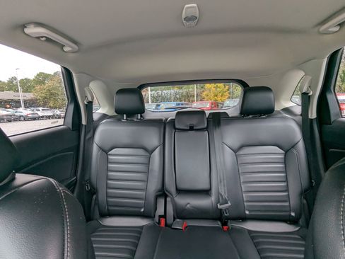 Used 2024 Ford Edge SEL image 10