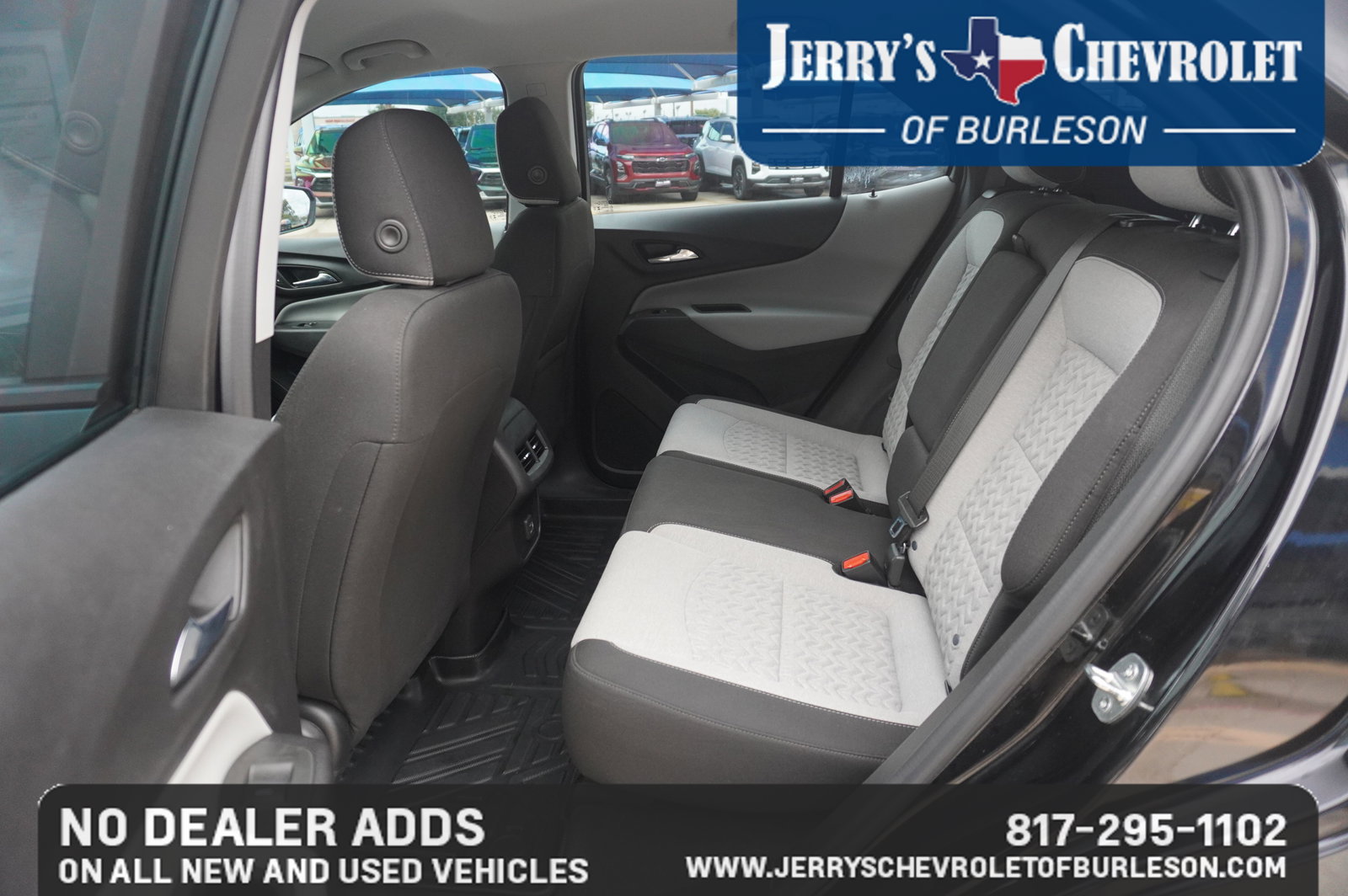 Used 2024 Chevrolet Equinox LS w/ Midnight Edition FWD image 9