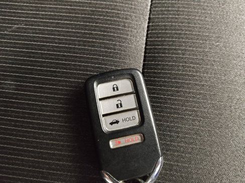 Used 2020 Honda Accord Sport image 32