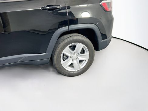 Used 2022 Jeep Compass Latitude AWD/4WD image 28