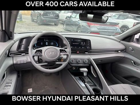 New 2026 Hyundai Elantra SE FWD image 7
