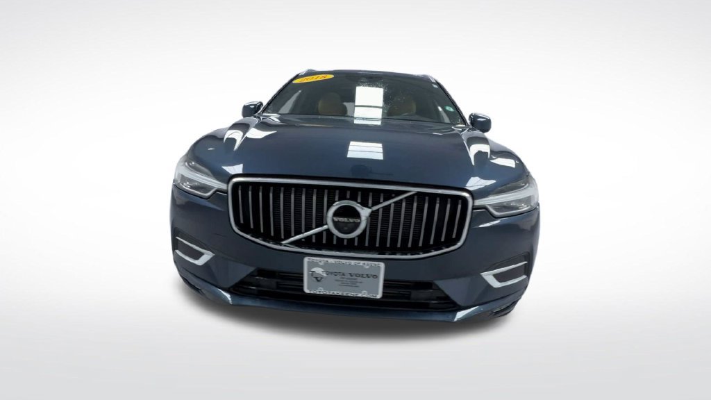 Used 2018 Volvo XC60 T6 Inscription w/ Luxury Seat Package AWD/4WD image 3