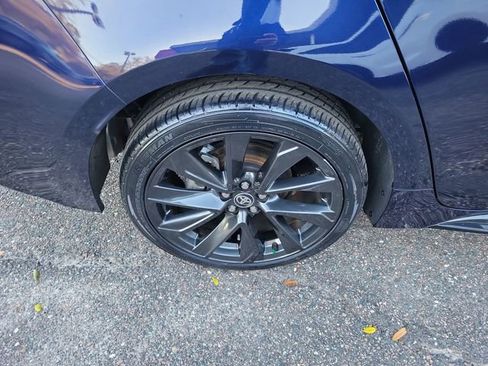 Used 2024 Toyota Corolla SE FWD image 7
