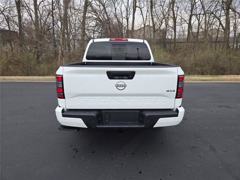 New 2026 Nissan Frontier SV AWD/4WD image 8