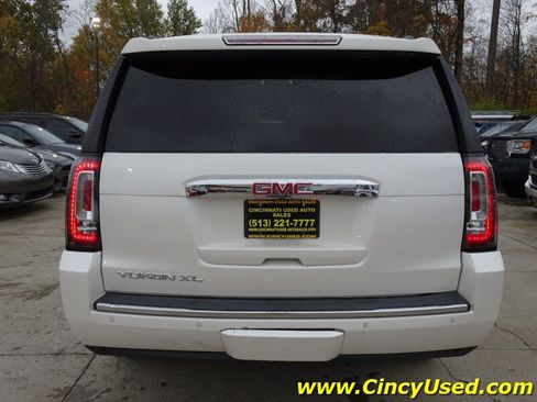 Used 2015 GMC Yukon XL Denali AWD/4WD image 6