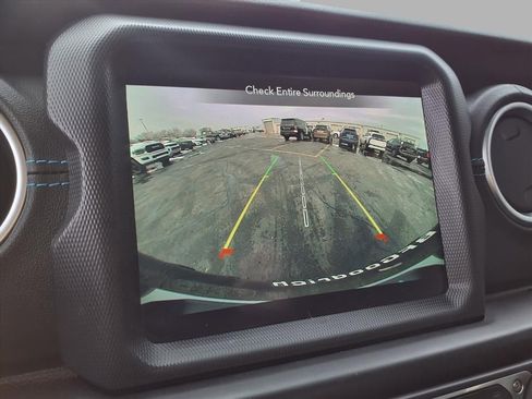 Used 2022 Jeep Wrangler Unlimited Rubicon 4xe w/ Steel Bumper Group image 6