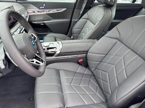 New 2025 BMW i7 xDrive60 AWD/4WD image 22
