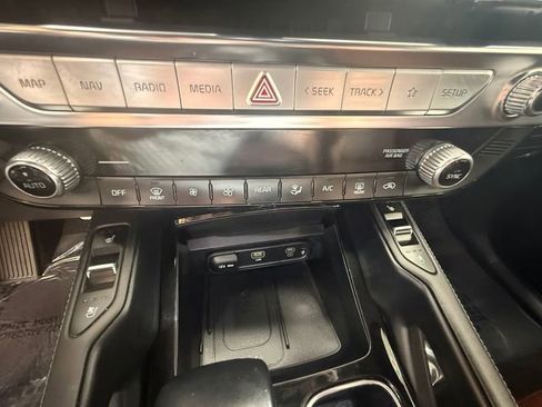 Used 2023 Kia Telluride SX Prestige AWD/4WD image 31