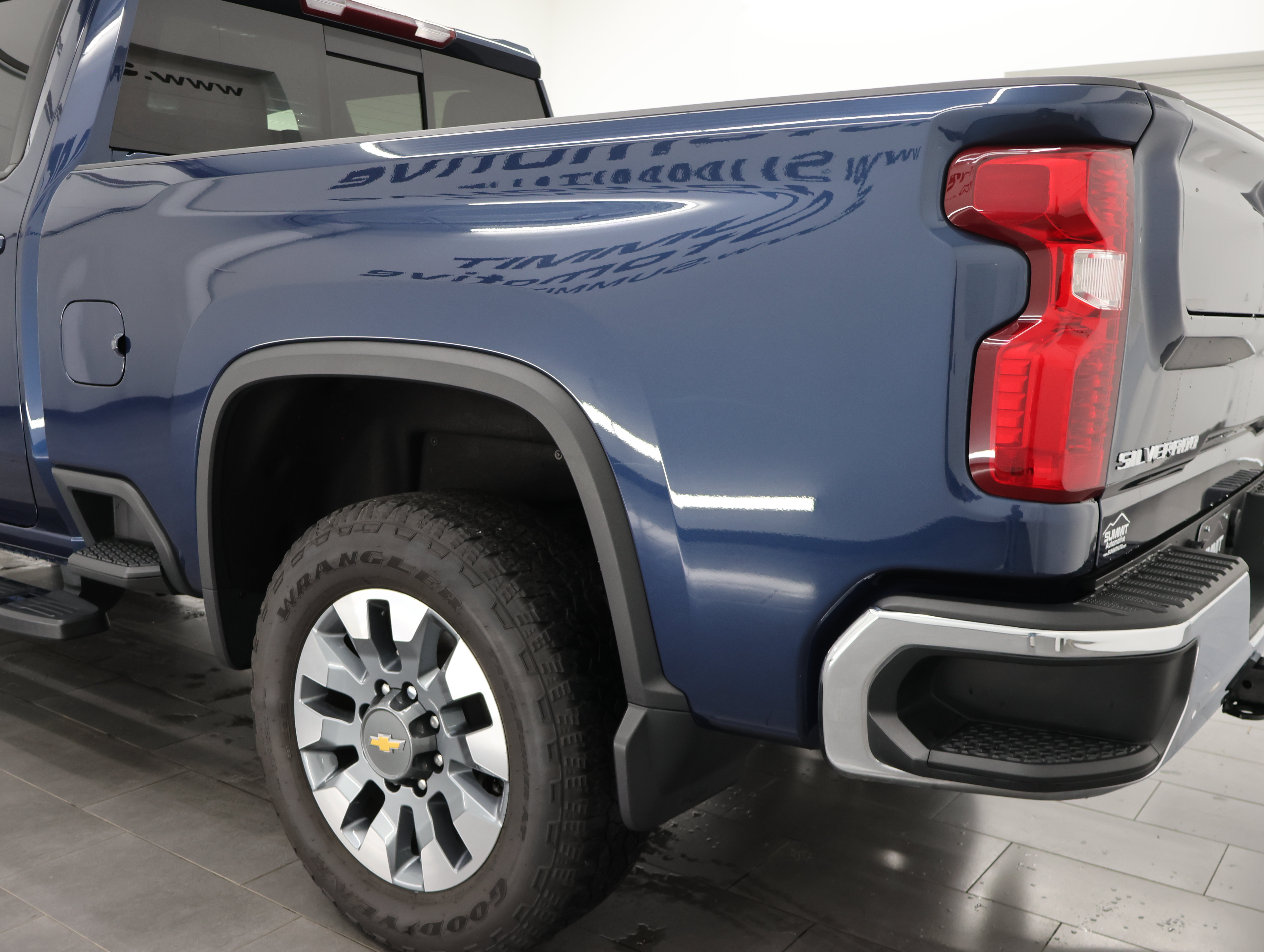 Used 2023 Chevrolet Silverado 2500 LT w/ Convenience Package AWD/4WD image 35
