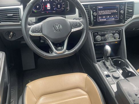 Used 2022 Volkswagen Atlas Cross Sport SEL Premium R-Line AWD/4WD image 13