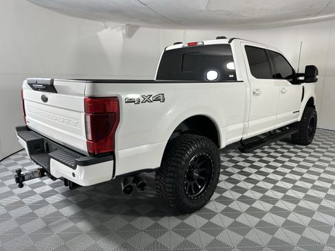 Used 2022 Ford F250 Lariat w/ Black Appearance Package AWD/4WD image 8