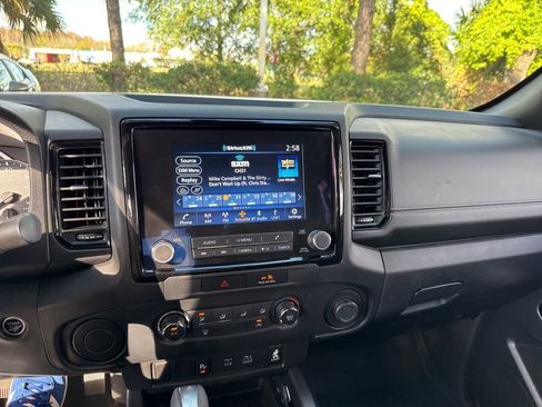 Used 2023 Nissan Frontier SV w/ Midnight Edition Package image 38