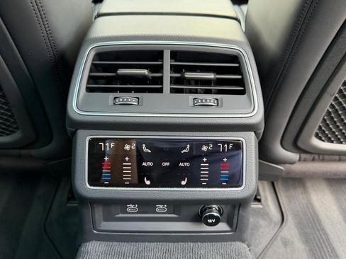 Used 2021 Audi RS 6 image 54