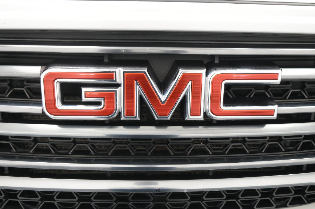 Used 2017 GMC Acadia SLT AWD/4WD image 12
