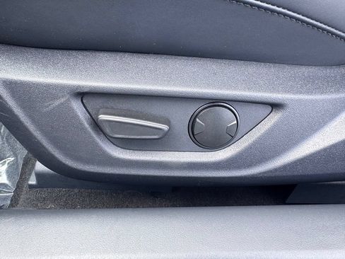 Used 2025 Ford Mustang GT Premium RWD image 35