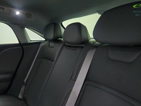 Used 2025 Lucid Air Pure RWD image 31