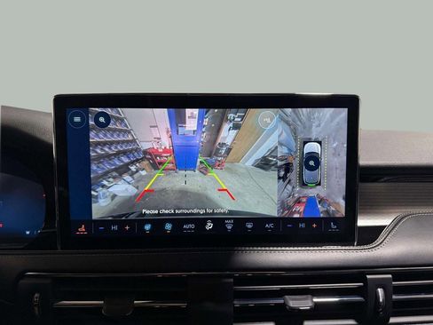 Certified 2024 Lincoln Corsair AWD w/ Equipment Group 101A image 13