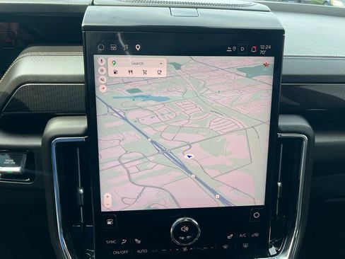 Used 2025 GMC Yukon XL Elevation image 43