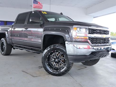 Used 2016 Chevrolet Silverado 1500 LT AWD/4WD image 3