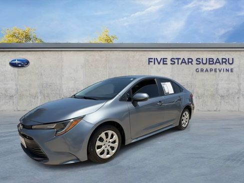 Used 2025 Toyota Corolla LE FWD image 4
