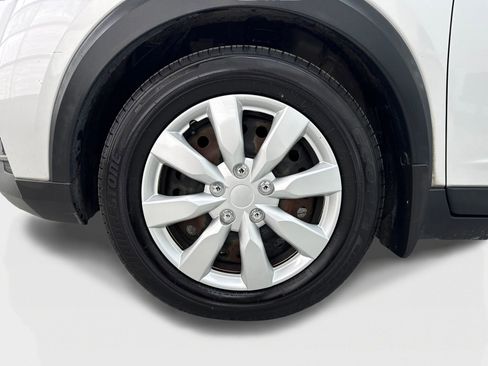 Used 2020 Nissan Kicks S FWD image 49