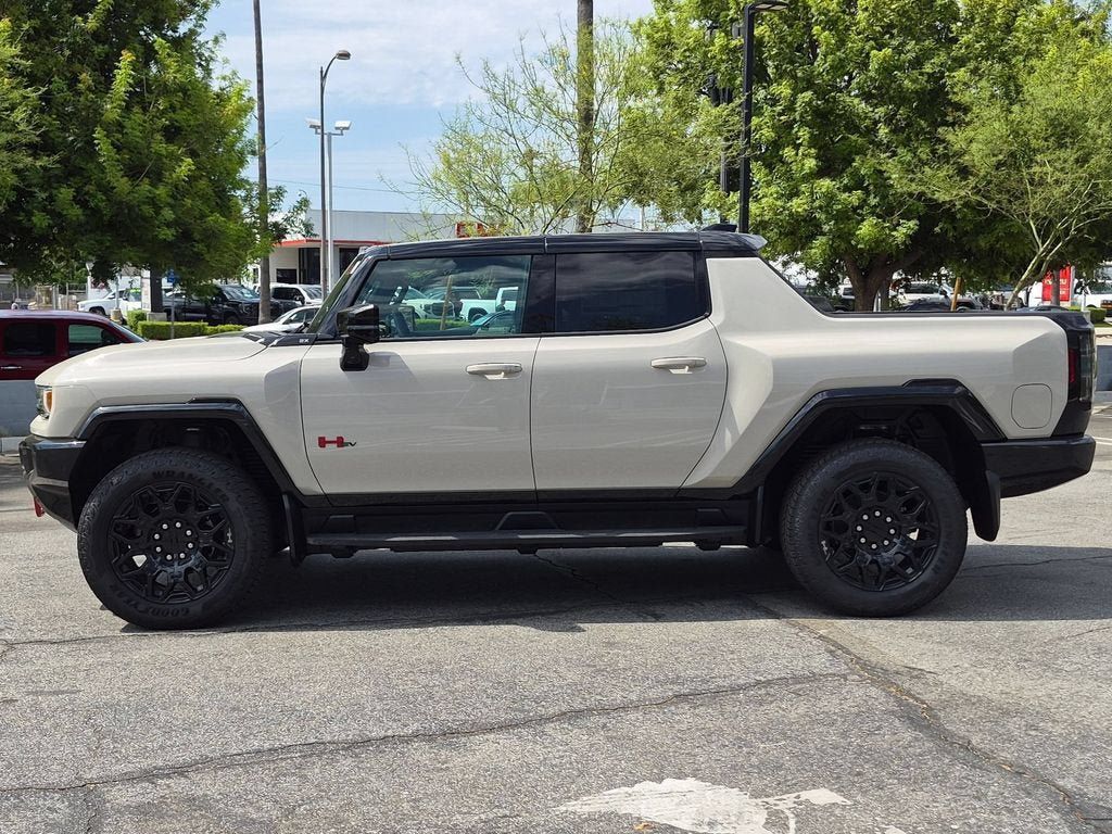 New 2026 GMC Hummer EV 4x4 Crew Cab w/ LPO, Sport Package image 2